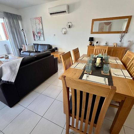 Beautiful 2 Bed Apartment In Peyia Valley, Paphos Екстер'єр фото
