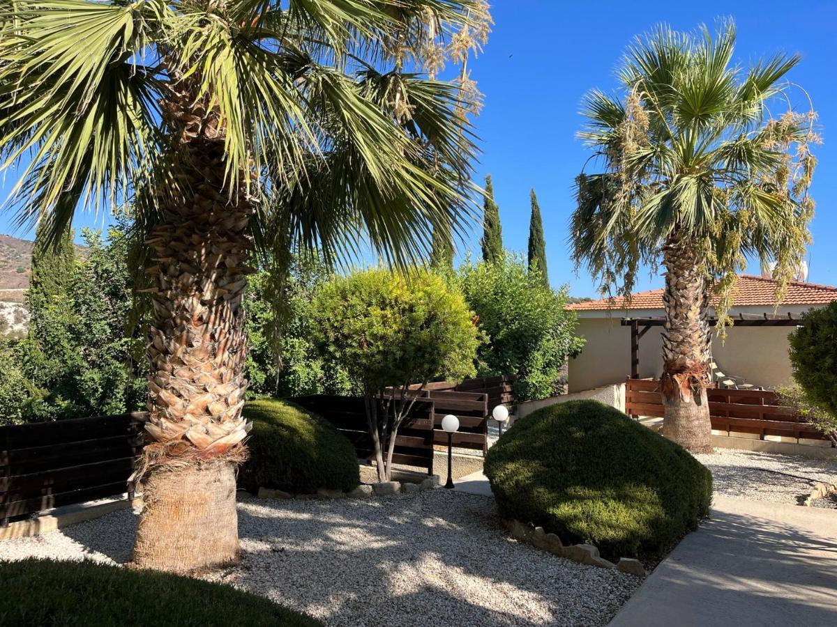 Beautiful 2 Bed Apartment In Peyia Valley, Paphos Екстер'єр фото