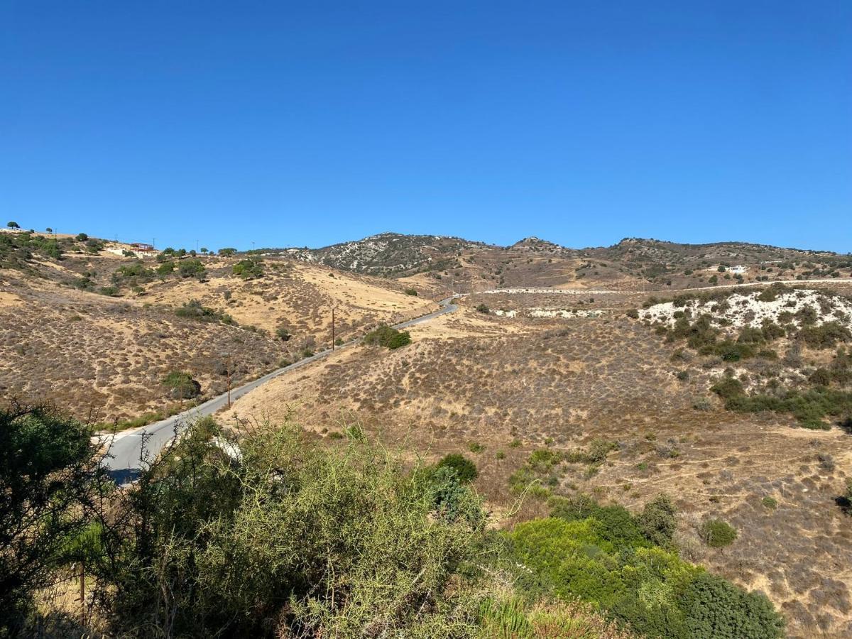Beautiful 2 Bed Apartment In Peyia Valley, Paphos Екстер'єр фото