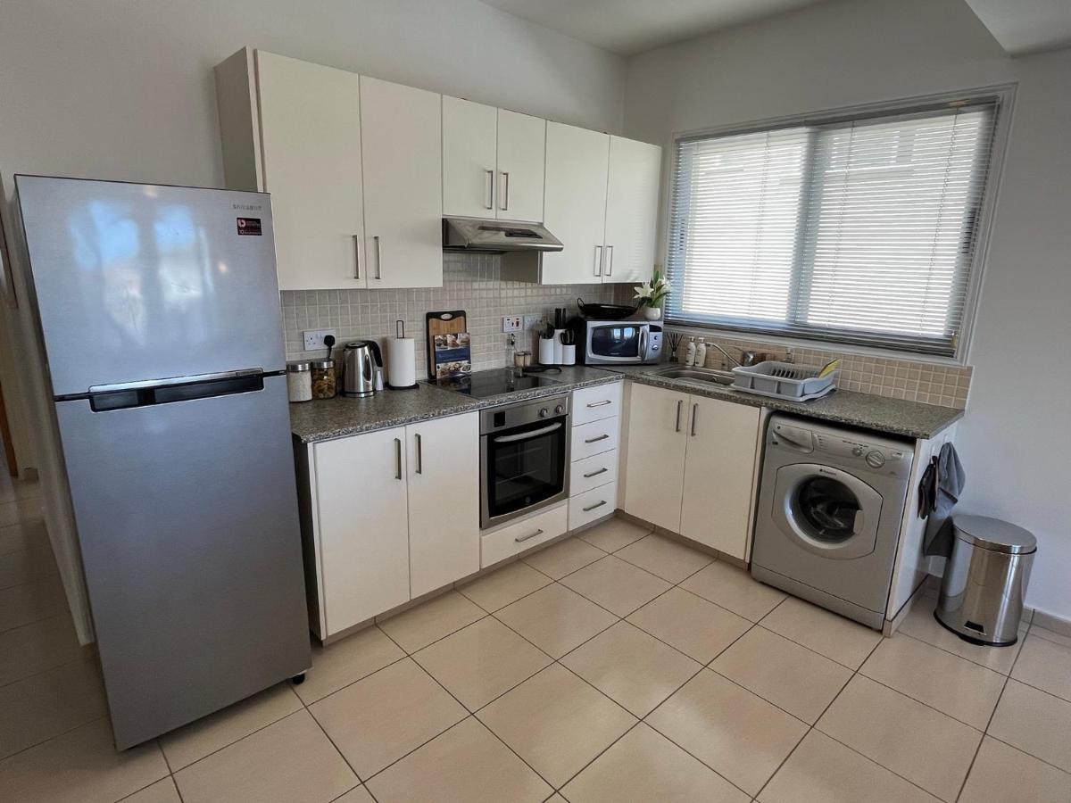 Beautiful 2 Bed Apartment In Peyia Valley, Paphos Екстер'єр фото
