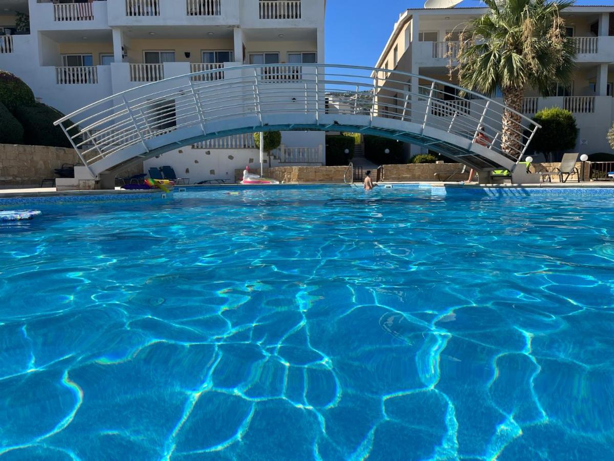 Beautiful 2 Bed Apartment In Peyia Valley, Paphos Екстер'єр фото