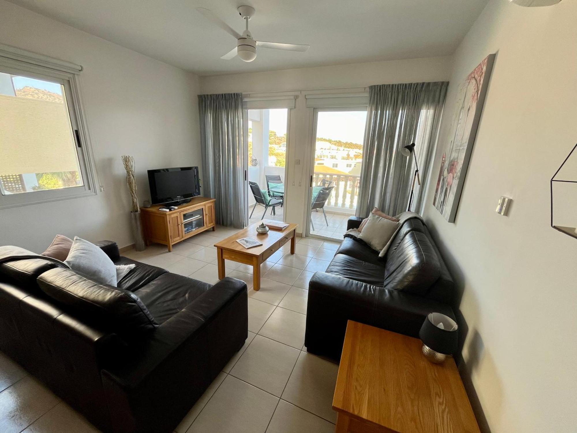 Beautiful 2 Bed Apartment In Peyia Valley, Paphos Екстер'єр фото