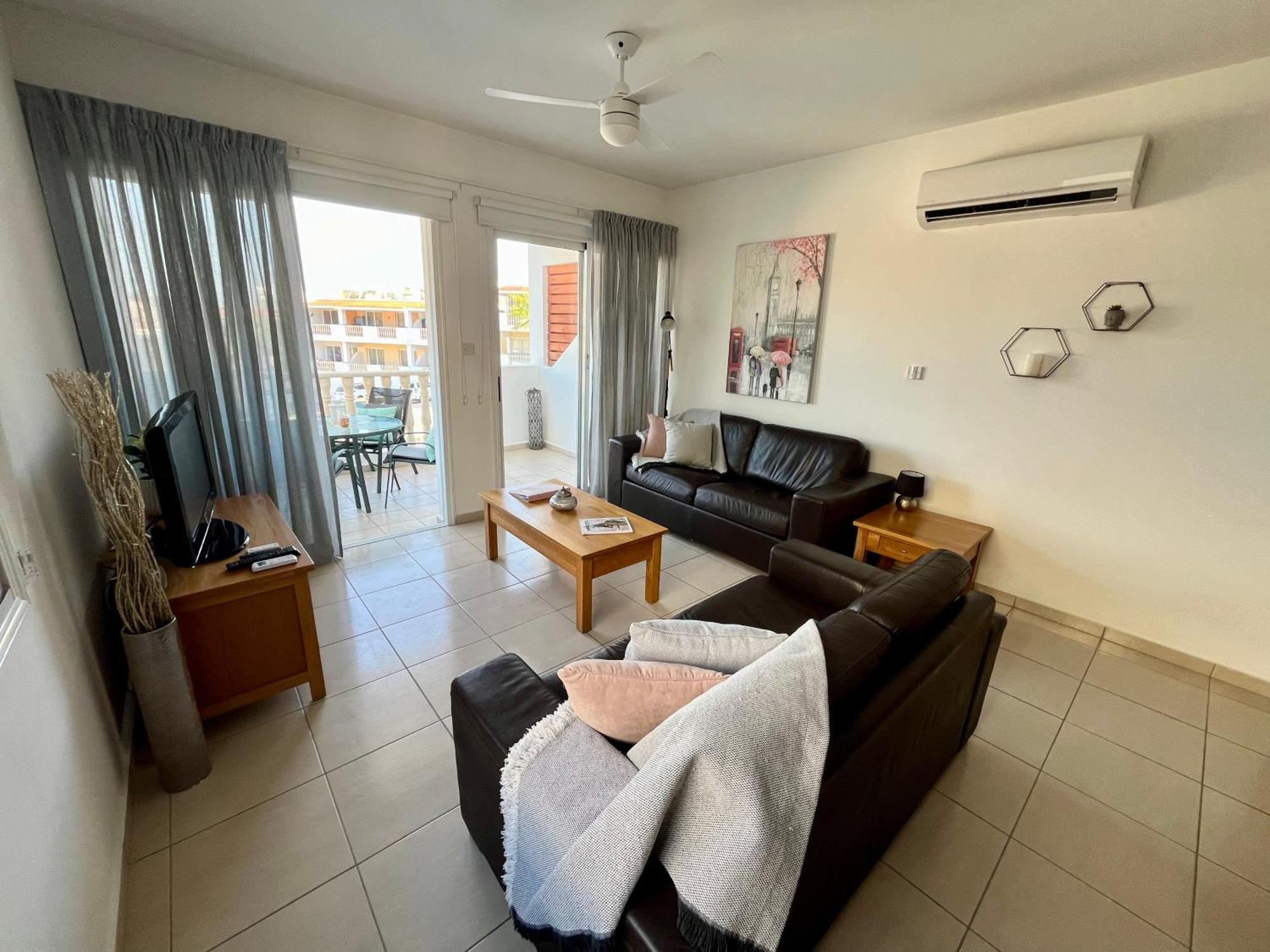 Beautiful 2 Bed Apartment In Peyia Valley, Paphos Екстер'єр фото